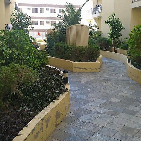 Ruby Star Hostel Dubai F2 Exteriör bild
