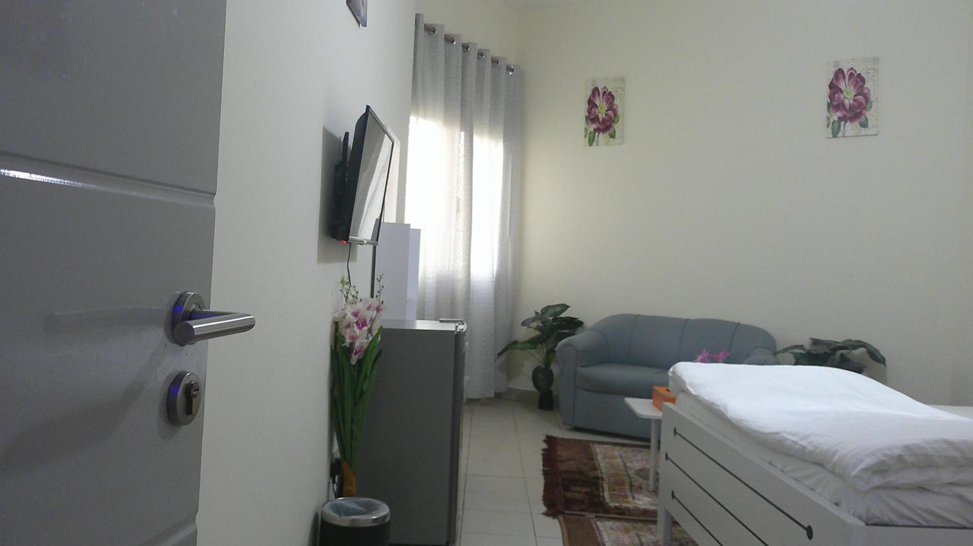 Ruby Star Hostel Dubai F2 Exteriör bild